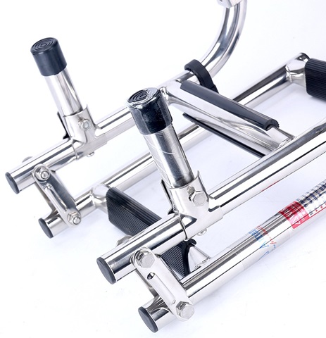 Escalera Inox 90º