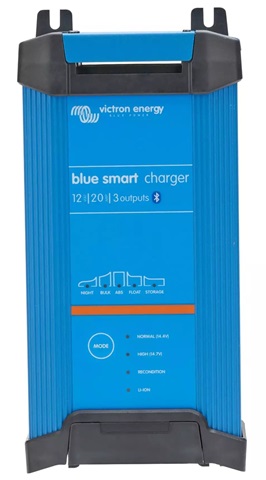 VICTRON Blue Smart IP22 12/20-3