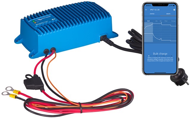 VICTRON Blue Smart IP67 12/13-1