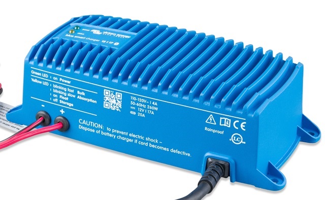 VICTRON Blue Smart IP67 12/17-1
