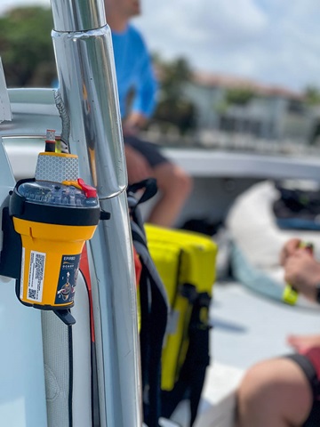 Radiobaliza OCEAN SIGNAL EPIRB3