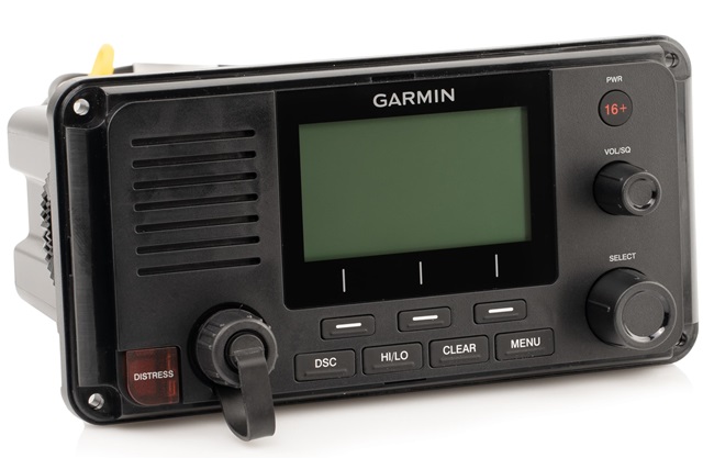 VHF GARMIN 215i AIS